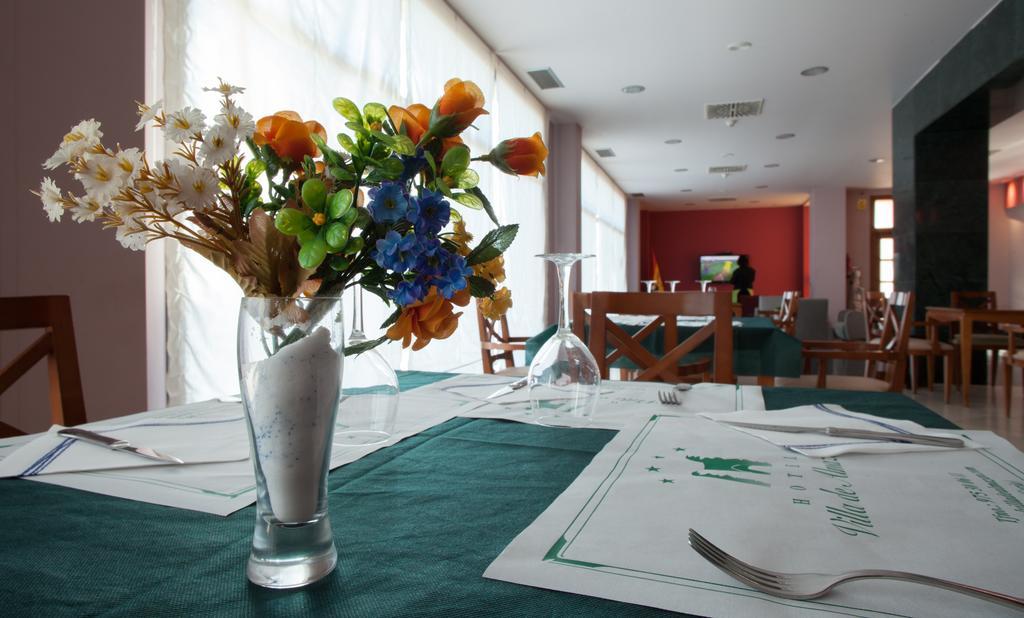 Hotel Villa De Almazán Esterno foto
