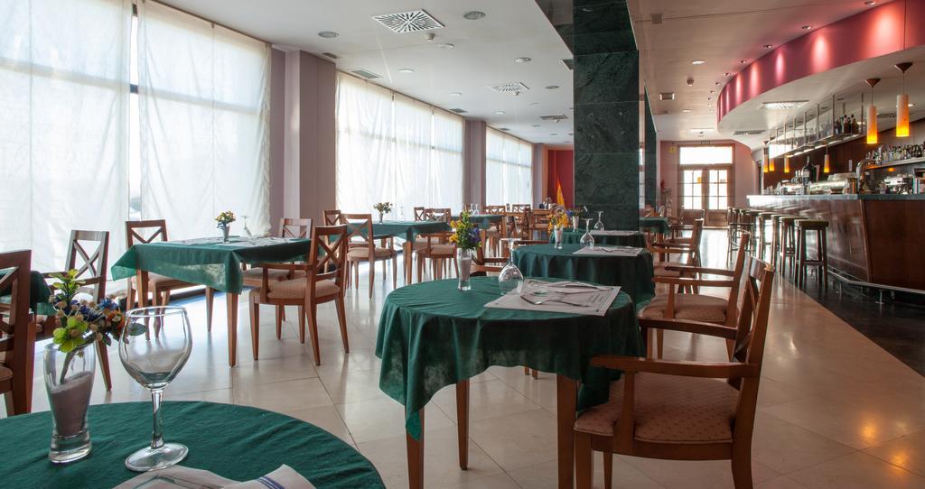 Hotel Villa De Almazán Esterno foto