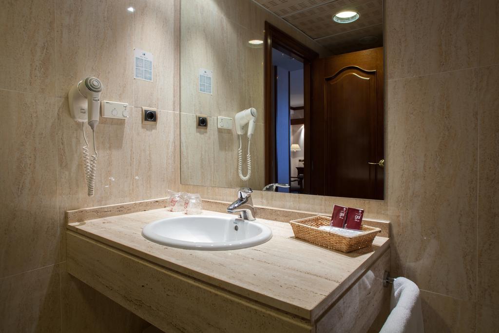 Hotel Villa De Almazán Esterno foto